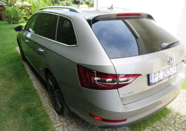 Skoda Superb cena 99900 przebieg: 102000, rok produkcji 2017 z Swarzędz małe 56